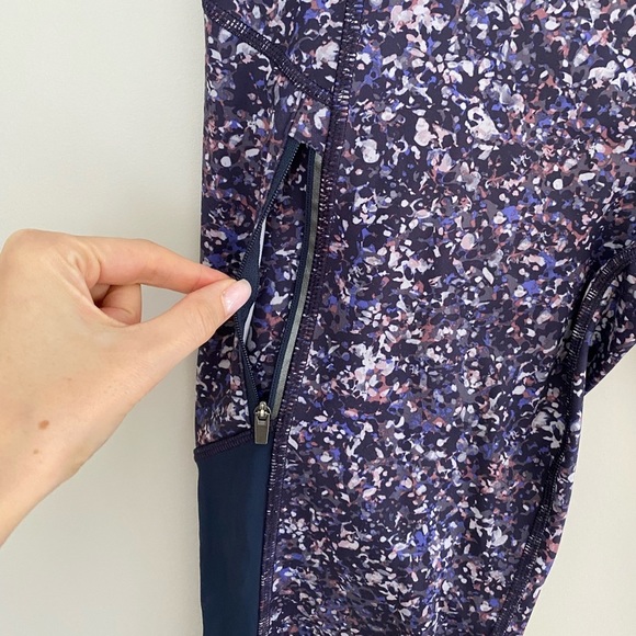 Athleta Rainier Printed Mesh Tight
Leggings Small Sandstone Navy Blue Purple S - Picture 10 of 15